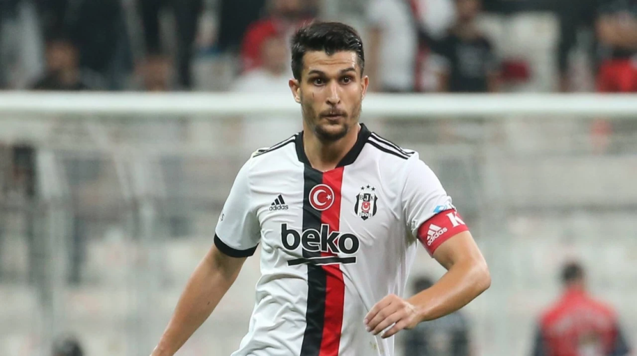 Necip Uysal Kimdir? Beşiktaş'taki Başarıları ve Futbol Kariyeri